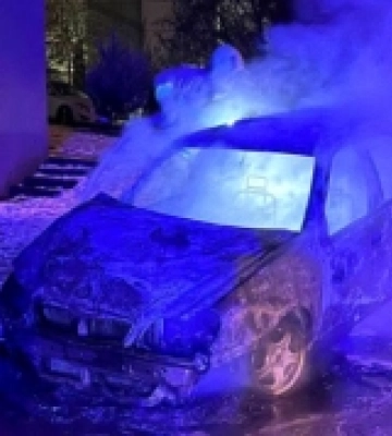 У Рівному вночі згорів легковик