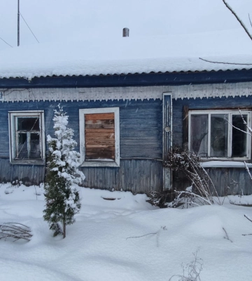 рашисти пошкодили будинок і ЛЕП на Сумщині