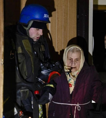 Ночная атака на Киев: обломки ракет упали на дома, 53 человека пострадали