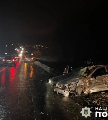Біля Львова не розминулися дві автівки