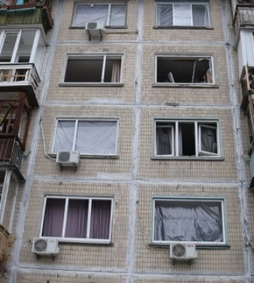 У Києві мешканців пошкодженого будинку прихистять у Пункті Незламності