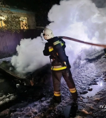 На Кіровоградщині горіли три автівки