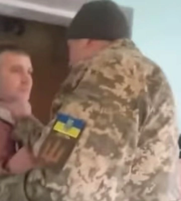 На Львівщині чоловік у військовій формі погрожував священнику: у ТЦК та ОВА відреагували
