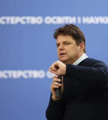 Михаила Винницкого уволили с должности заместителя главы МОН
