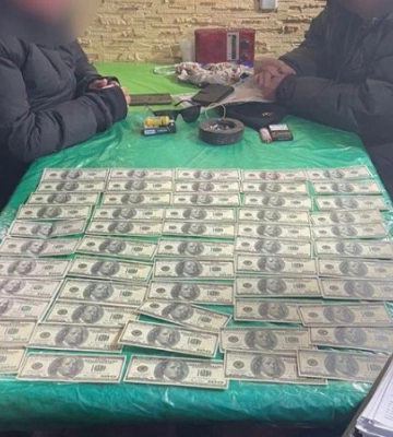 За 5,5 тисяч доларів адвокат із пільником обіцяли &quot;відмазати&quot; військового від служби на Черкащині, – прокуратура