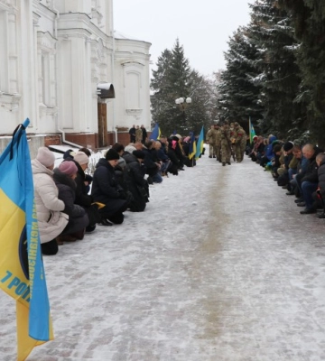 Полтава попрощалася з двома захисниками