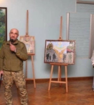 У Луцьку діє благодійна виставка ветерана Руслана Кашаюка