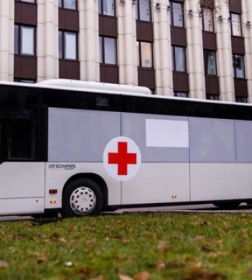 Німці та українці придбали евакуаційний автобус для Дніпропетровщини