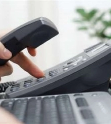 В обласному господарському суді відновилася робота "гарячої лінії"
