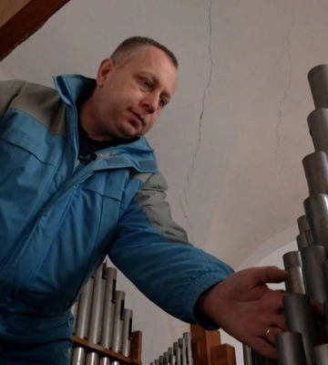 У Дубні встановлюють орган — перший на Рівненщині у діючому костелі