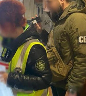У Києві викрили двох чоловіків, які за 4 тисячі доларів переправляли ухилянтів до ЄС
