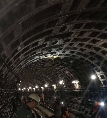 Прокуратура показала, як виглядає підтоплений тунель метро у Києві