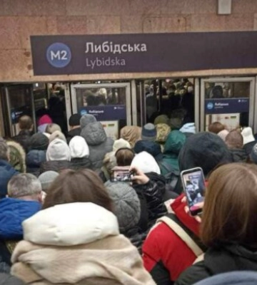 Таксисти набивають кишені: у Києві після закриття метро різко злетіли ціни