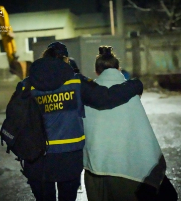 Рятувальники показали, як ліквідовують наслідки обстрілів Одеси та області, - ВІДЕО