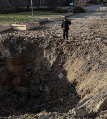 Росіяни вчора ввечері ракетою обстріляли Миролюбівку на Херсонщині: є загибла