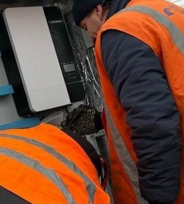 Відключення електроенергії: де у Дніпрі не буде світла 14 грудня