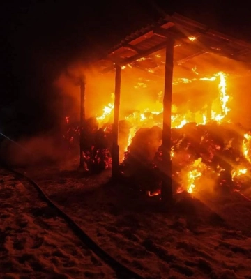 У селі на Рівненщині пожежа знищила 10 тонн сіна