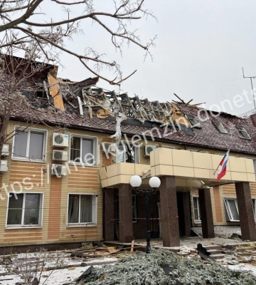 Обстріл Донецька: приліт по будівлі в районі цирку «Космос», є жертви