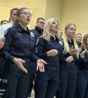 Патрульні трьох міст Рівненщини опанували жестову мову