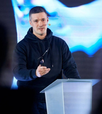 Очільник Мінцифри представив глобальну інноваційну візію розвитку України WINWIN