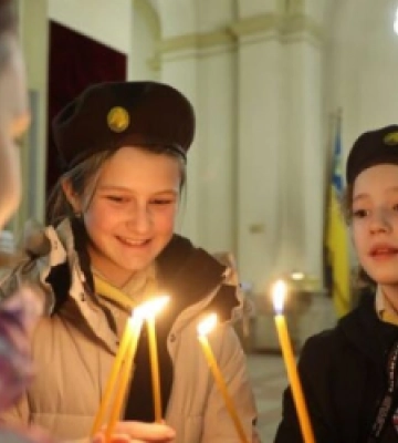 Вифлеємський вогонь миру передали Львівській громаді