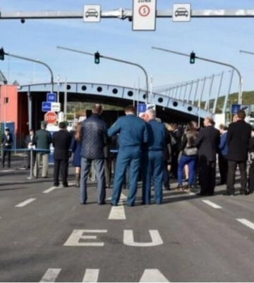 Оформили 116 вантажівок за добу: пункт пропуску Вишнє Нємецьке-Ужгород розблоковано