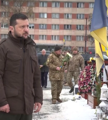 Зеленский посетил Львов, где на Марсовом поле почтил память павших бойцов