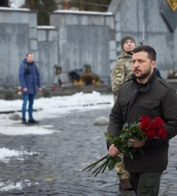 Зеленський у Львові вшанував пам&#039;ять загиблих героїв (відео)
