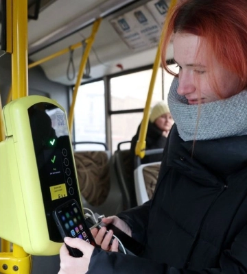 У Львові розпочалися роботи з відновлення оплати проїзду банківськими картками