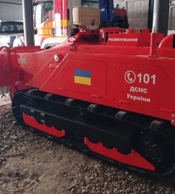 Південна Корея передала Україні 10 машин для розмінування