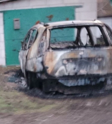 У Маріуполі партизани підірвали авто російського офіцера-окупанта: з&#039;явилися подробиці. Фото
