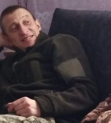 Вчора поховали одного Захисника, сьогодні зустрічають іншого: додому на Волинь повертається на щиті 21-річний Герой