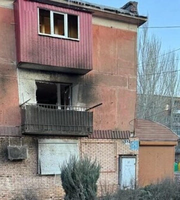 Доба на Донеччині: під вогнем Костянтинівка і Курахове, є пошкодження. ФОТО
