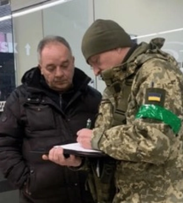 Хто наступний? Співробітники ТЦК прийшли до торговельного центру в Івано-Франківську