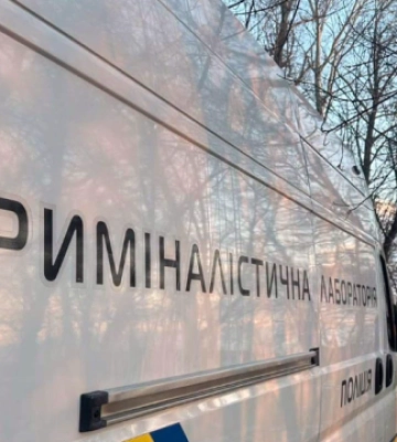 Під Кременчуком в ямі зі сміттям виявили тіло вбитої жінки: поліція затримала підозрюваного