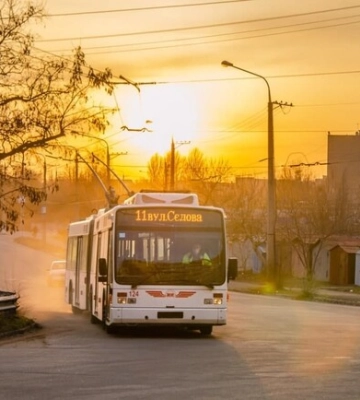 Як у Запоріжжі буде працювати громадський транспорт 17 грудня