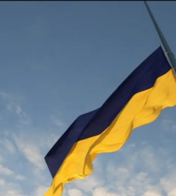 Розірвав Прапор України на шматки: жителя Тернопільщини судили за наругу над символікою
