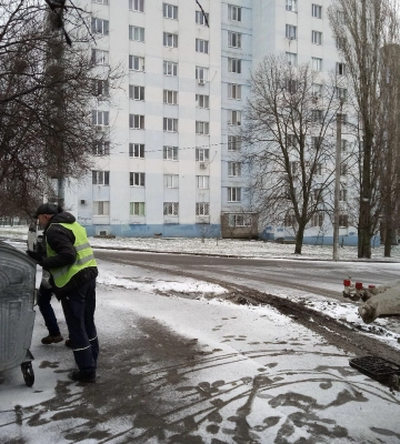 Из Харькова вывезли 42 тысячи кубометров мусора