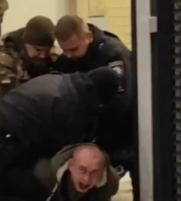 Во львовском супермаркете задержали мужчину: как все было на самом деле и при чем здесь ТЦК, видео