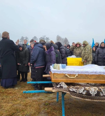 Готувався з коханою до весілля, але коровай довелося ділили на похоронах: Герой з Волині лишився навіки 21-річним