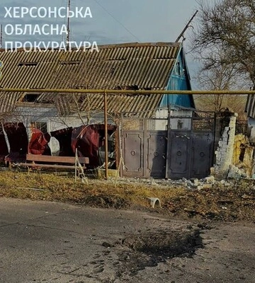 В Херсоне под обстрел попал 81-летний мужчина, который шел по улице. Он не выжил