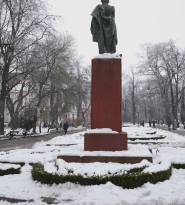 Пориви вітру, ожеледиця на дорогах. Якою буде погода в Івано-Франківську 18 грудня?