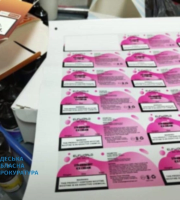 В Одесі ліквідовано канал продажу електронних сигарет через телеграм-магазин (ФОТО)