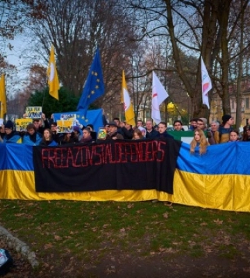 В Італії активісти провели мітинги на підтримку України та захисників Маріуполя