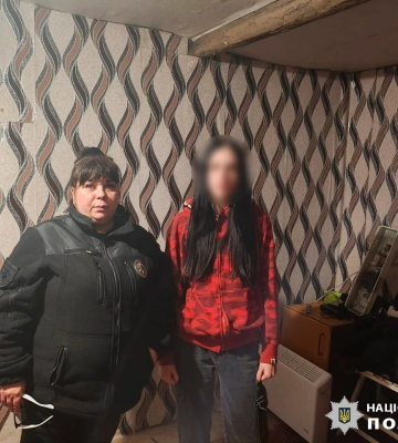 Пішла на вокзал і не повернулася: поліція вночі шукала в Харкові 16-річну