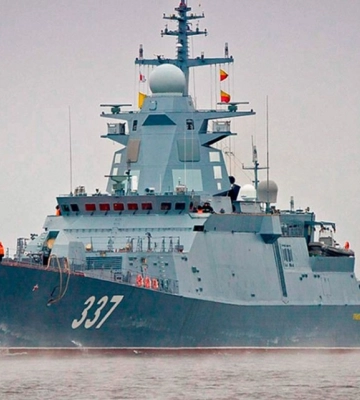 Росія «сховала» подалі від Криму 10 кораблів ракетоносіїв – соцмережі