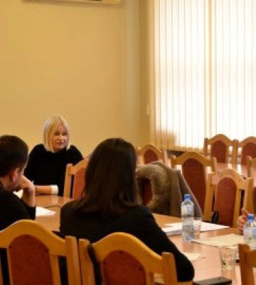 Профільна комісія облради пропонує вивчити питання щодо стану забезпечення якості освіти у закладах  області