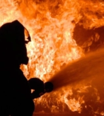 У Сваляві трапилось загорання надвірної споруди
