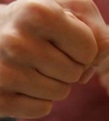 У Дніпрі ревнивець влаштував засідку та побив суперника