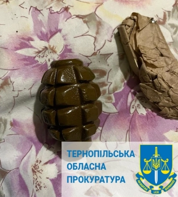 Організували вибух біля будинку та підірвали авто, погрожуючи вбивством й вимагаючи гроші – підозрюють 2 осіб у м. Тернополі